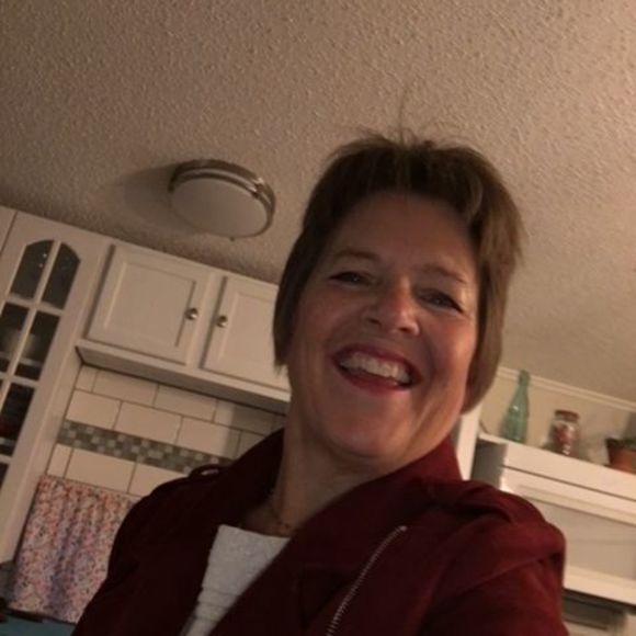 Meet your Posher, Chris - Picture 1 of 1